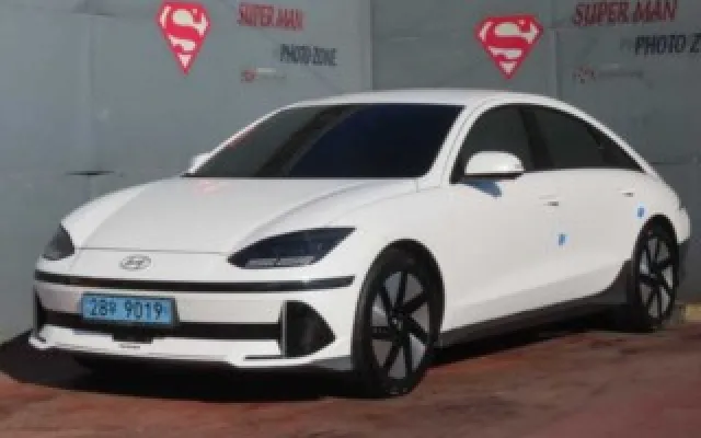인천전기차중고 아이오닉 6 롱레인지 4WD 매물 사진 4 - 2023/09 68,682km