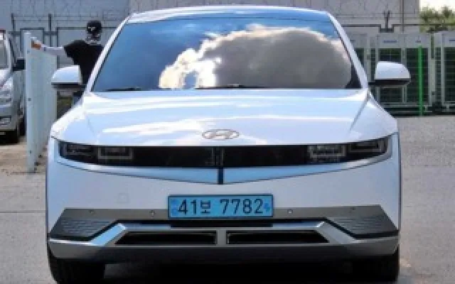 인천전기차중고 아이오닉 5 롱 레인지 4WD 매물 사진 16 - 2022/02 141,667km